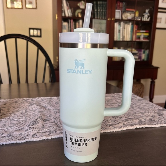 MIST Stanley 30 oz Quencher H2.0 FlowState Tumbler Brand new! - Picture 2 of 11